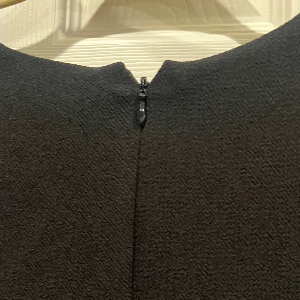 Vince Camuto Elegant Black Dress with Tie - Picture 10 of 10